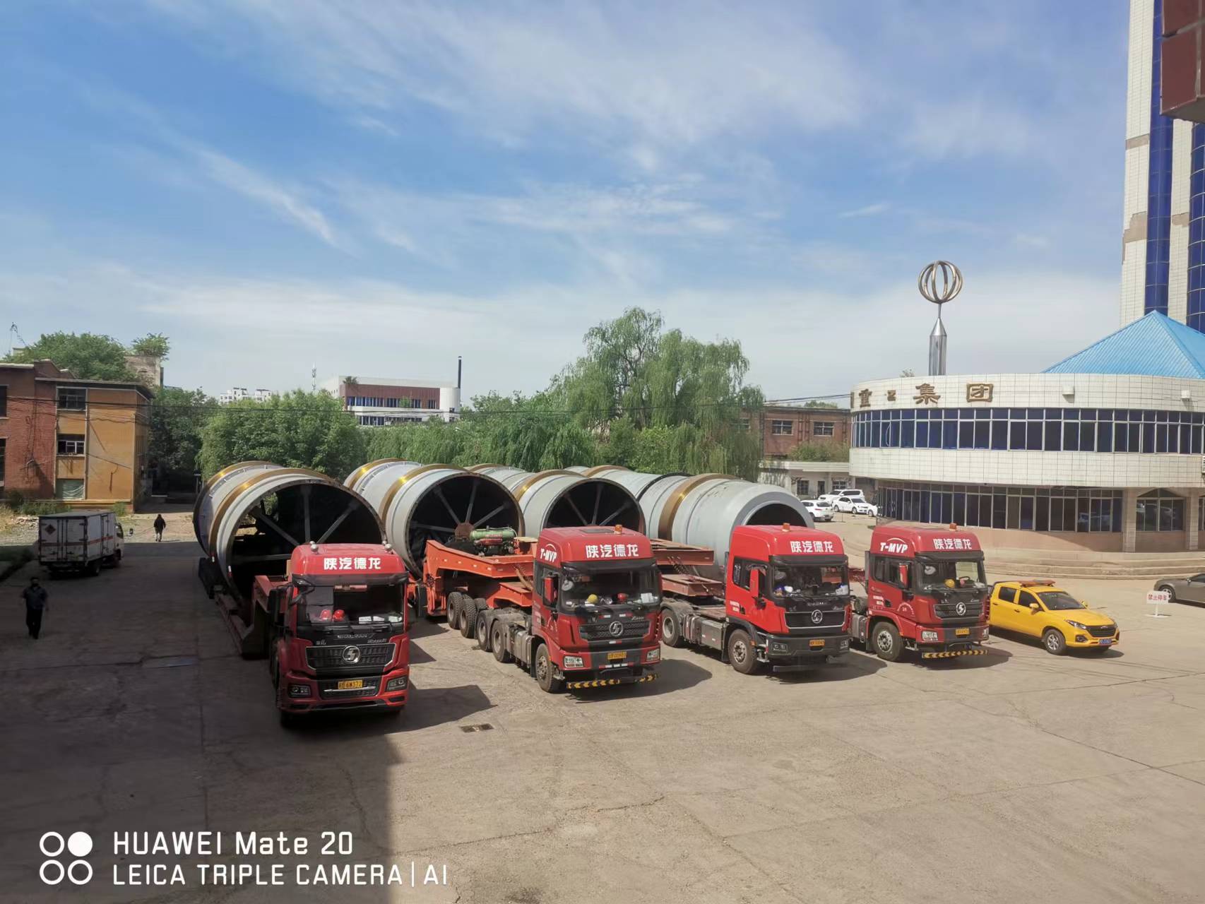 4臺混合機整裝待發(fā)